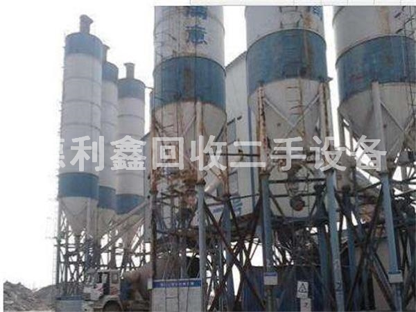 北京攪拌站回收，瀝青攪拌站設(shè)備回收